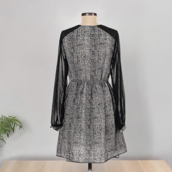 Doe & Rae Long Sleeve Dress | SIZE M - Picture 2 of 8